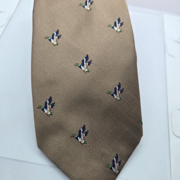 Vintage Flying Ducks Hunter Mallards Polyester Silk Blend Neck Tie - Picture 2 of 5